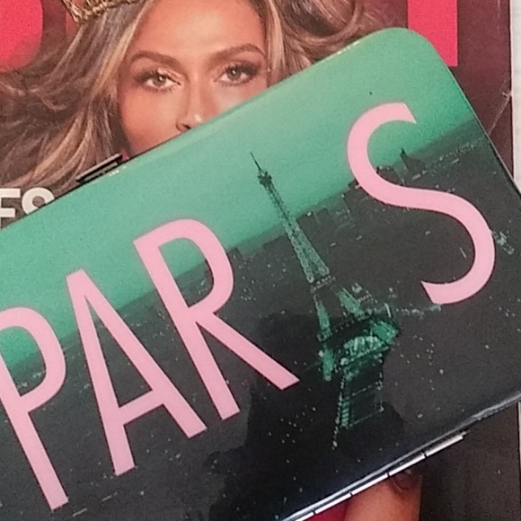 Claire's Handbags - Paris Clutch Wallet
